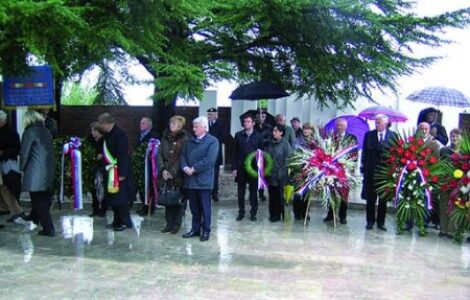 01.11.12-spominska-slovesnost-v-Gonarsu