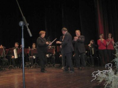 11.2.12-DSK-podelitev-priznanja-Zivi-Gruden