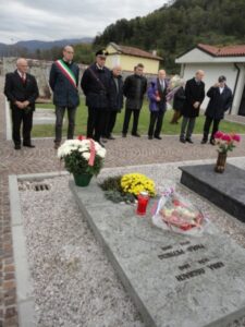 31.10.12-Petricigev-grob